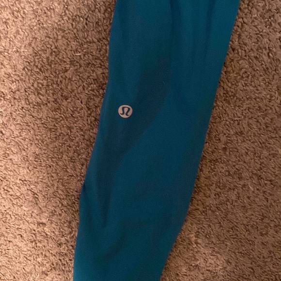 Lululemon legging - Picture 4 of 5
